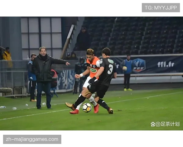 欧战归来,里昂队主帅确认将对联赛首发阵容进行部分轮换 欧战归来,里昂队主帅确认将对联赛首发阵容进行部分轮换